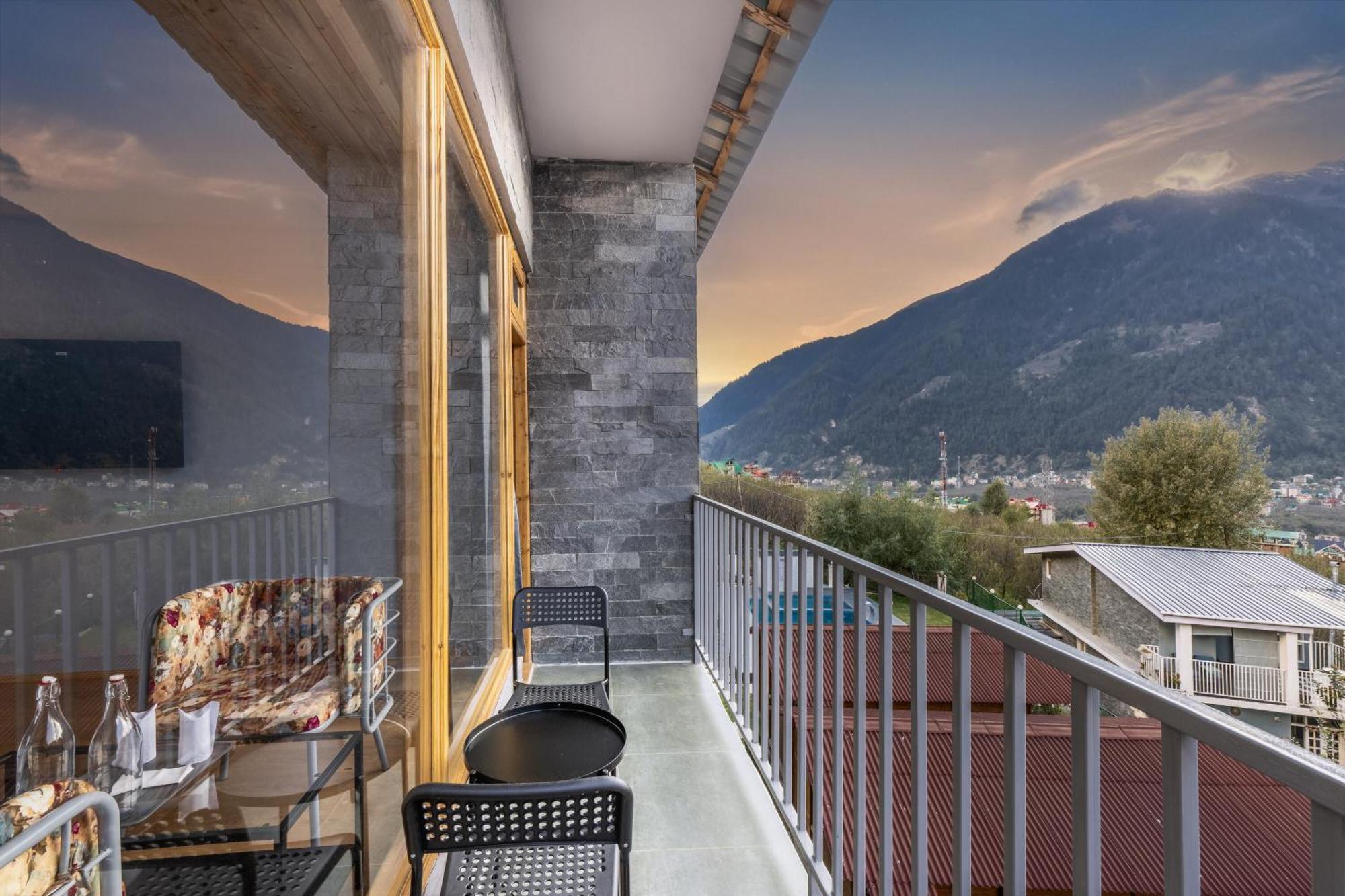 Echor Himalayan Heights Luxe Manali Hotel Bagian luar foto