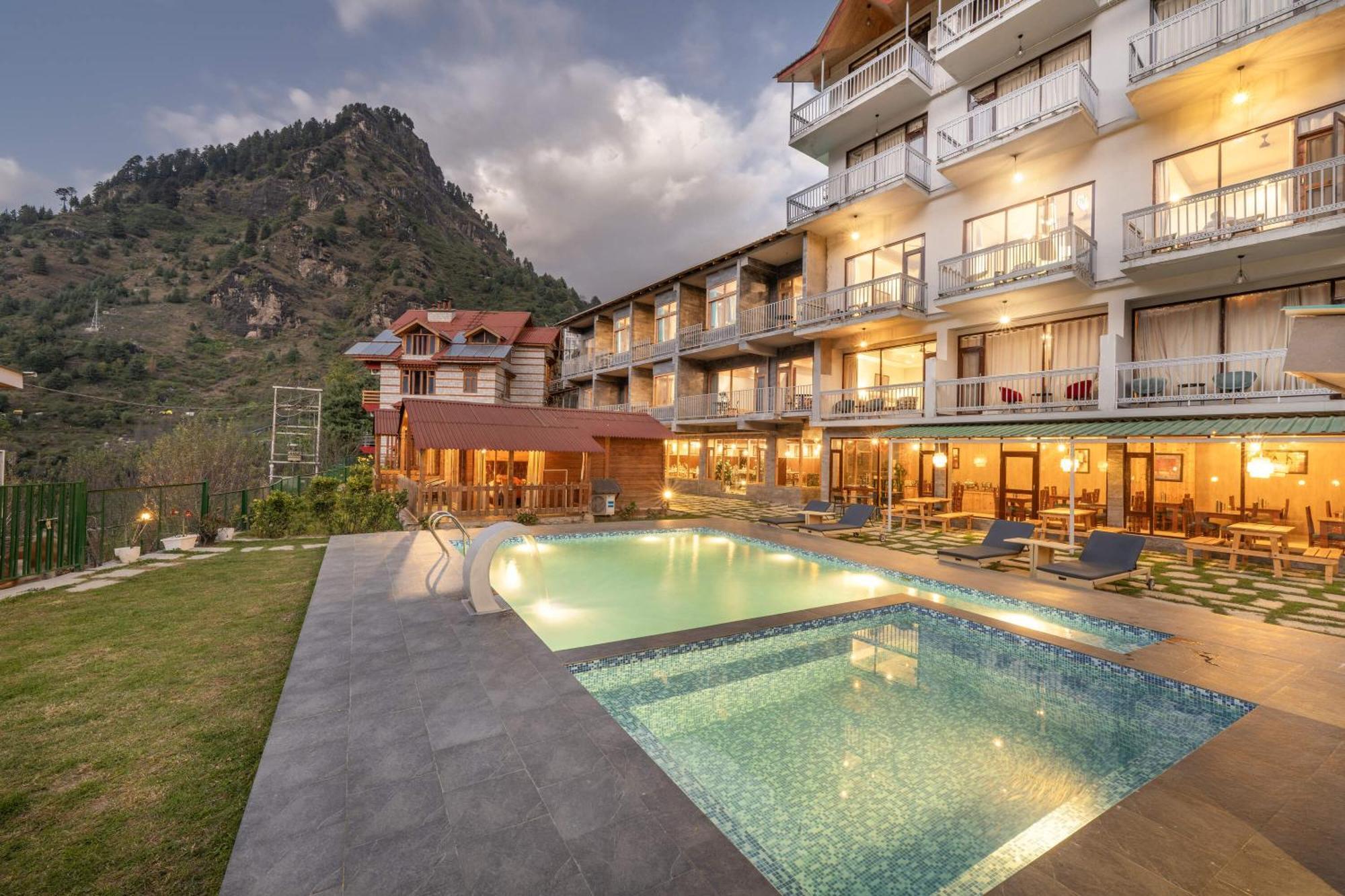 Echor Himalayan Heights Luxe Manali Hotel Bagian luar foto