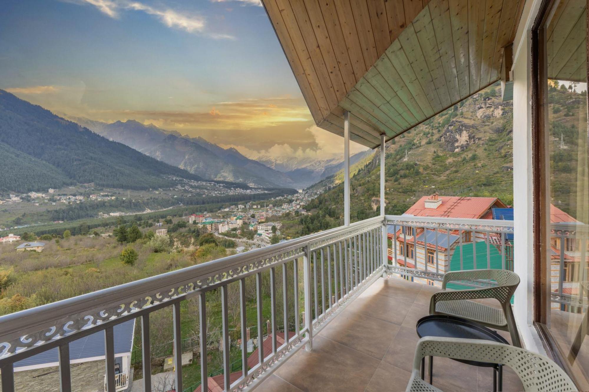 Echor Himalayan Heights Luxe Manali Hotel Bagian luar foto