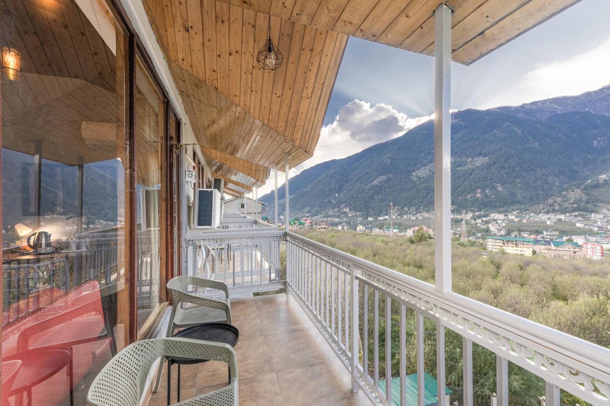 Echor Himalayan Heights Luxe Manali Hotel Bagian luar foto