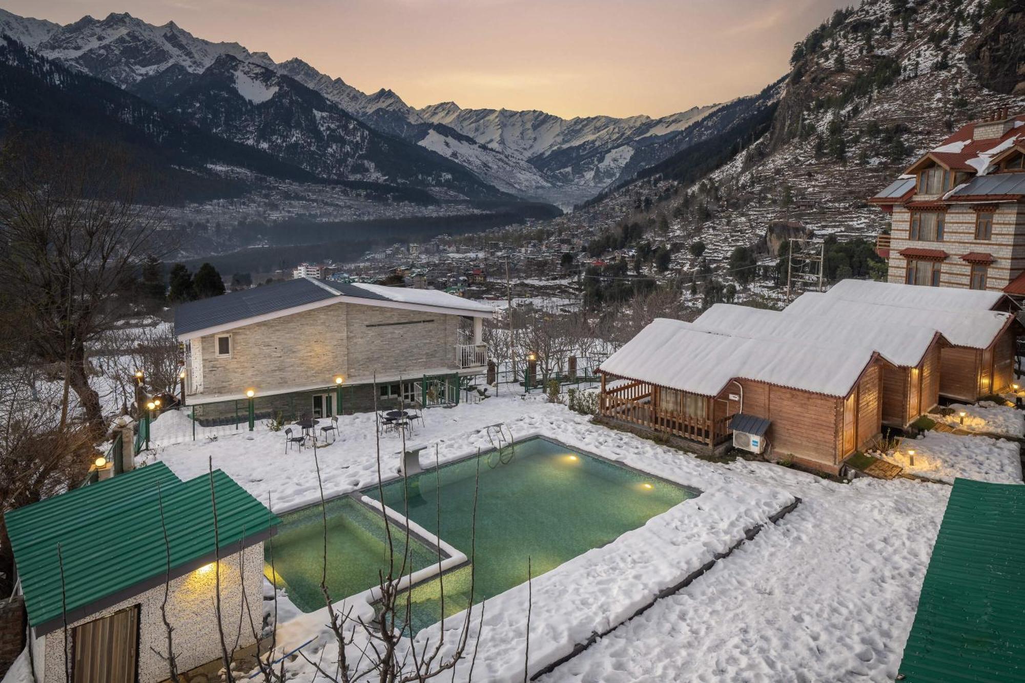 Echor Himalayan Heights Luxe Manali Hotel Bagian luar foto
