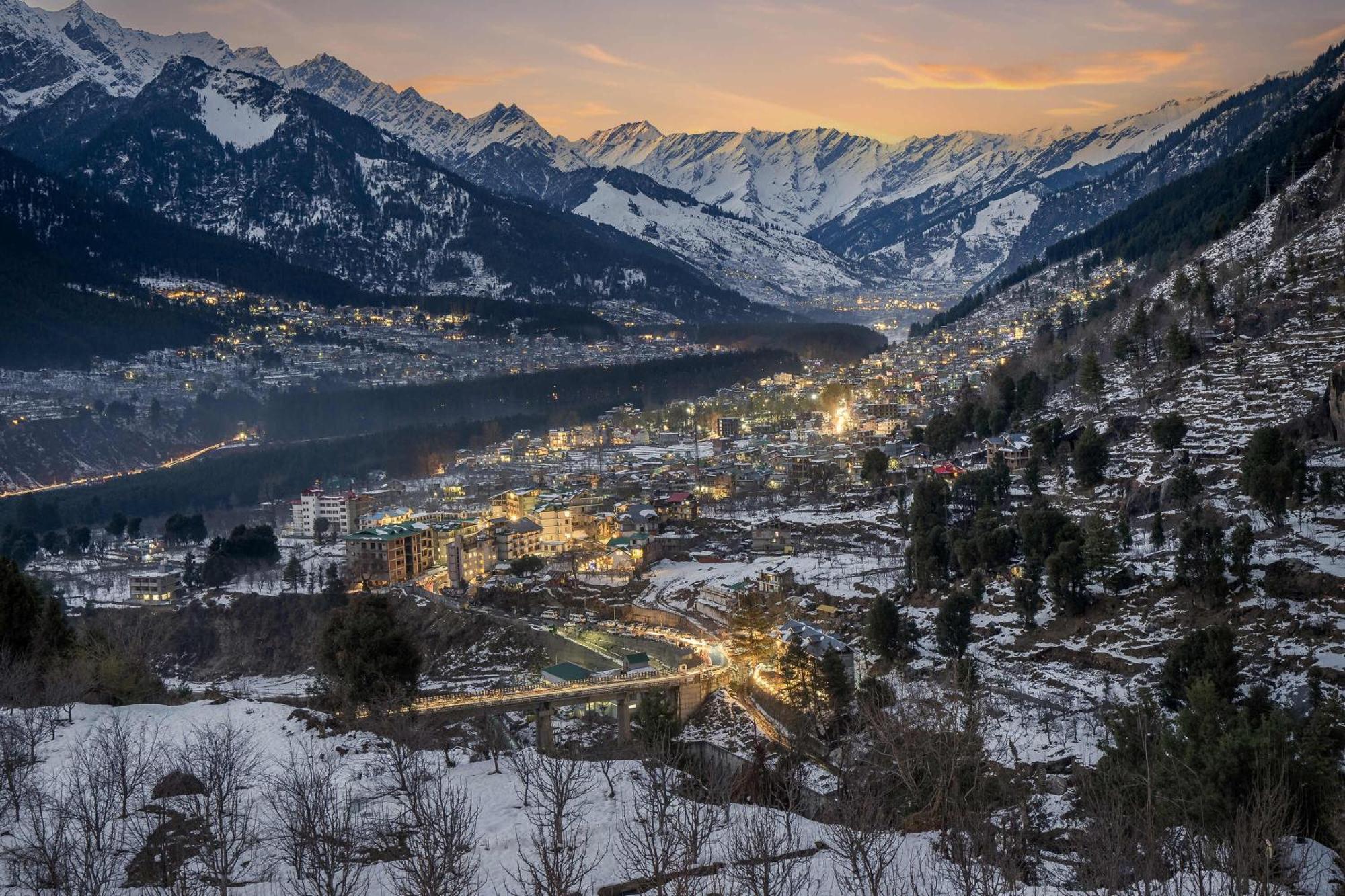 Echor Himalayan Heights Luxe Manali Hotel Bagian luar foto